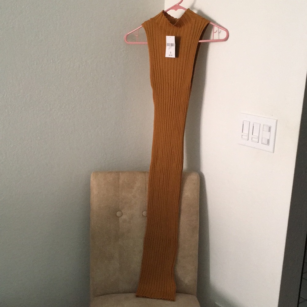 NWT Forever 21 Knit Maxi Dress Camel Size Small